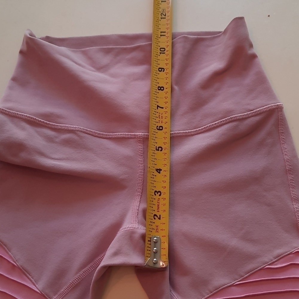 Alo Yoga High Waist Moto Leggings Pink Lavender Ribbed Mesh Panel Pants XS - Picture 12 of 15
